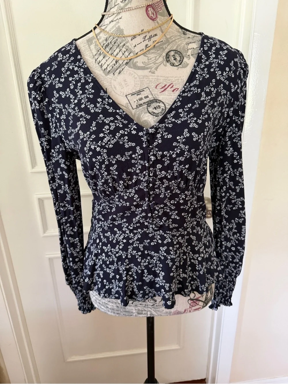 LOFT beautiful blouse